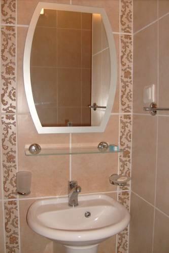 Отель Four Seasons Apart Hotel