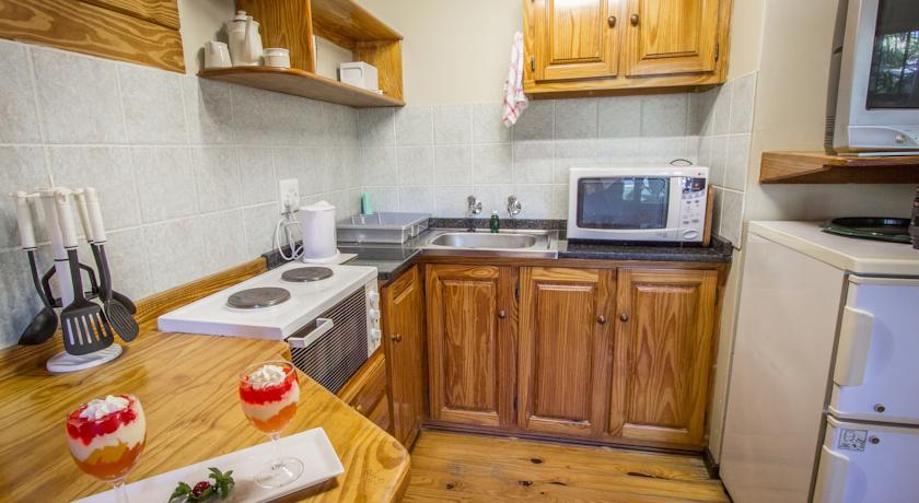 Отель Protea Hotel Imvubu Lodge