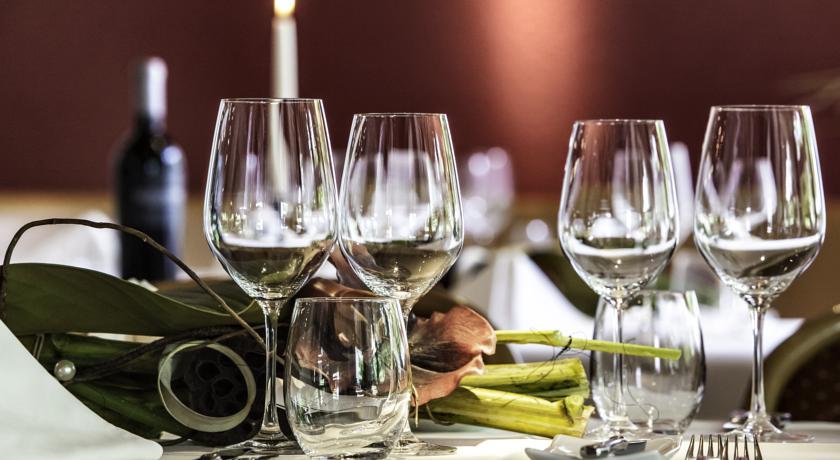Отель Hotel Restaurant Seegarten