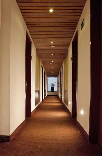 Отель Hotel Casa Cayala Business Class