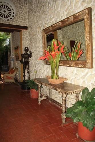 Отель Hotel 3 Banderas