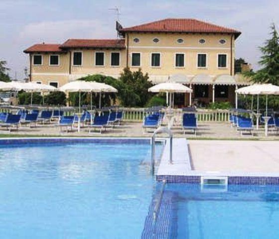 Отель Hotel Villa Sara