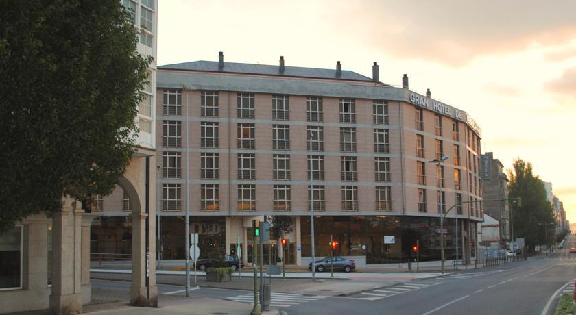 Отель Hesperia Ferrol