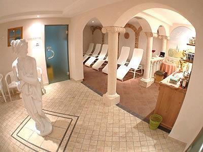 Отель Hotel Cristina