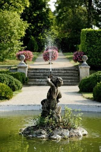 Отель Château De La Treyne