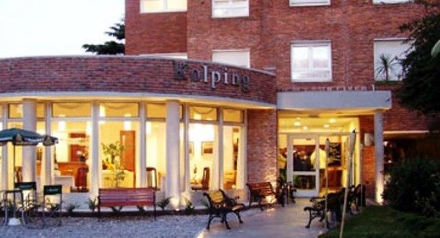Отель Hotel Escuela Kolping