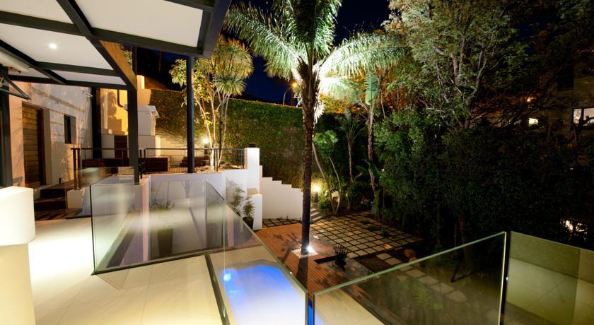 129 on Kloof Nek Apartments