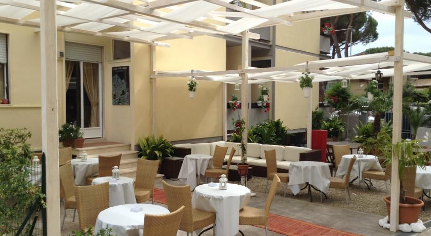 Отель Hotel La Torraccia