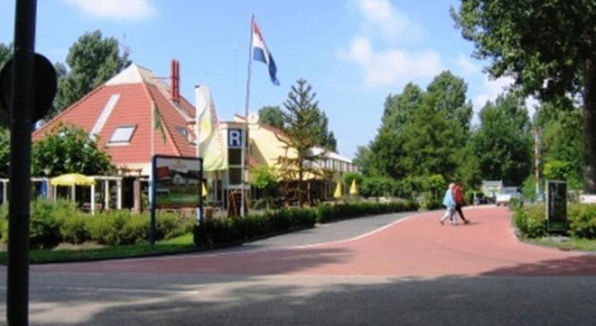 Отель Hotel Molengroet