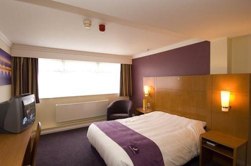 Отель Premier Inn Leicester Fosse Park