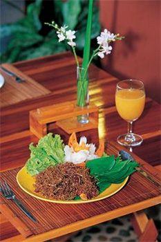 Отель Phuphanam Resort & Spa