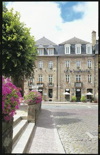 Отель Hôtel Le D'Avaugour - Logis