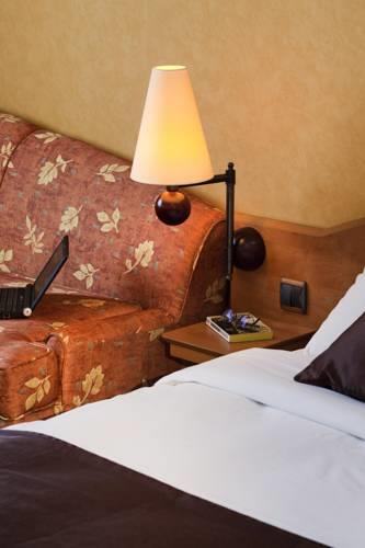 Отель Kyriad Design Enzo Roissy St Witz