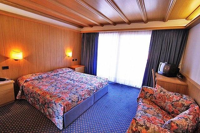 Отель Hotel Trento