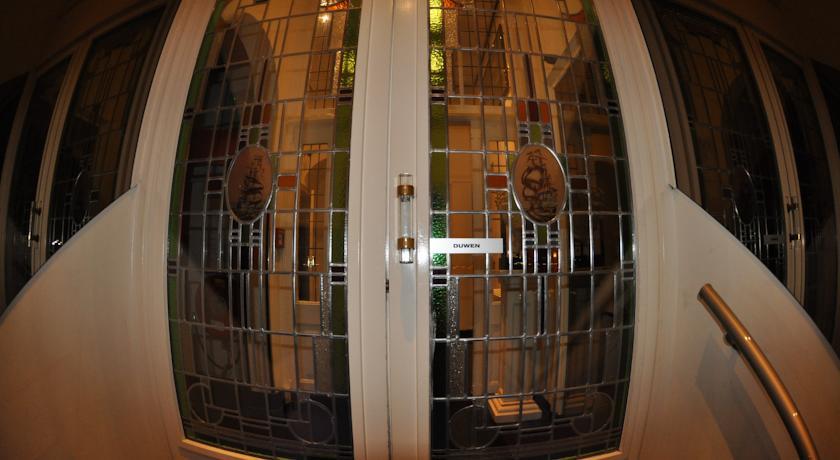 Отель Hotel Le Beau Rivage