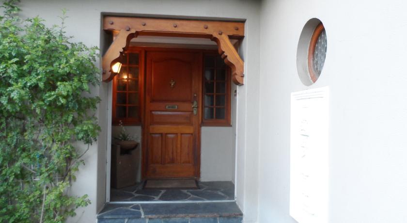 Мини-отель Nupen Manor Bed and Breakfast
