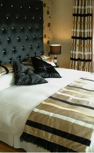 Отель The Plough Inn