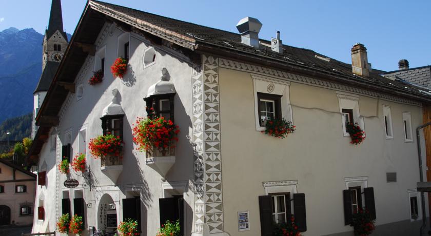 Отель Hotel Engiadina