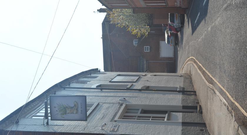 Отель The Boot Inn