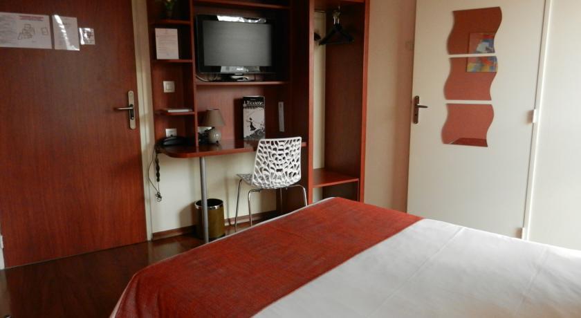 Отель Logis L'Hôtel