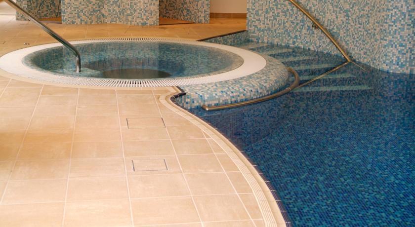 Отель Dart Marina Hotel