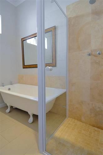 Гостевой дом The Grosvenor Guest House