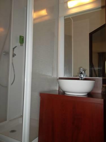 Отель Comfort Hotel Grenoble St Egreve