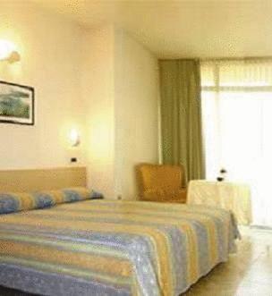 Отель Hotel Elvezia