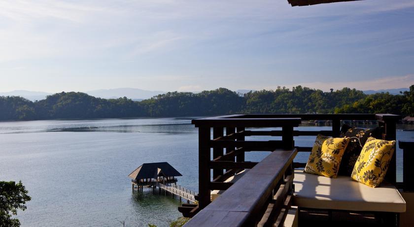 Отель Gaya Island Resort