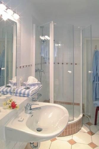 Отель Sporthotel Zum Hohen Eimberg