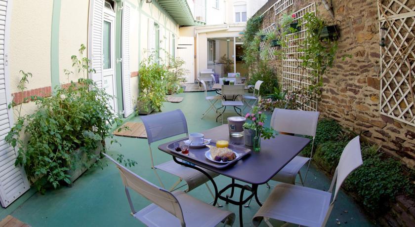 Отель Garden Hotel