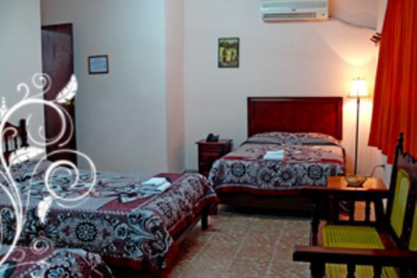 Отель Hotel D´ Carmona