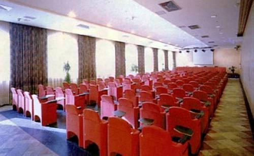 Отель Appia Grand Hotel