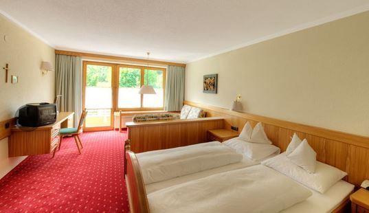 Отель Hotel Rossbad