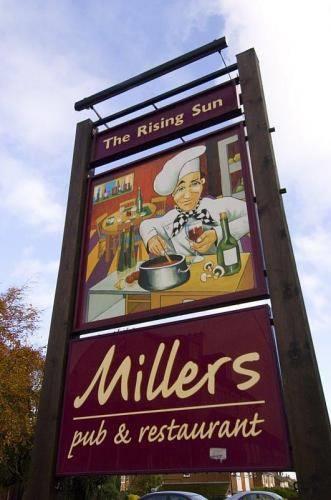 Отель Premier Inn Macclesfield South West