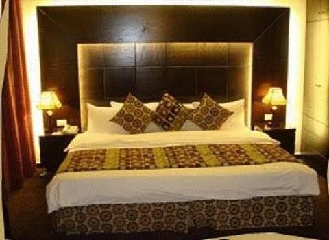 Отель Sun Hills Suites Hotel