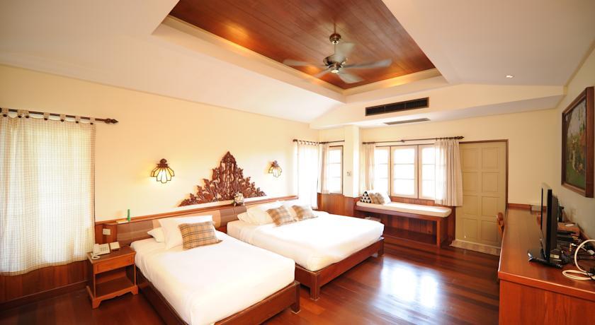 Отель Vana Varin Resort