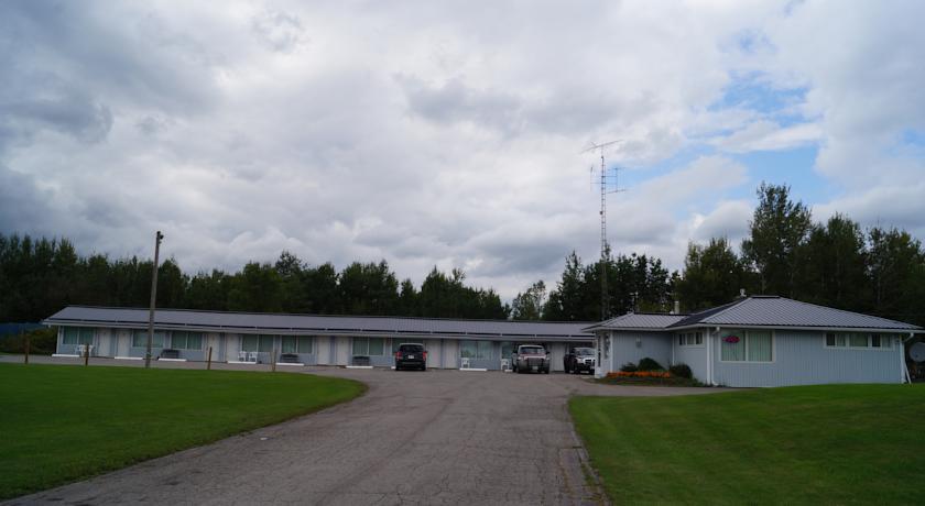 Отель Robyn's Motel