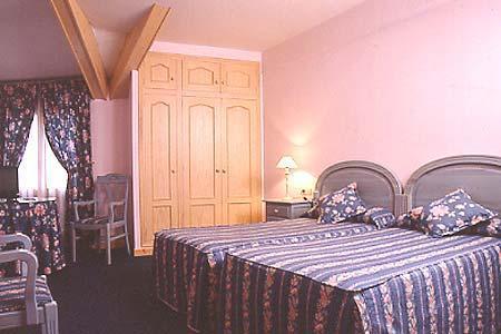Отель Jaume Hotel