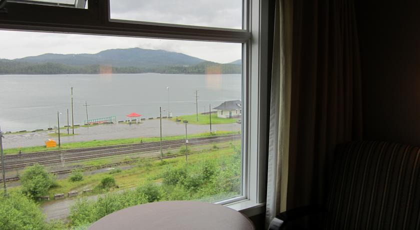 Отель Inn on the Harbour