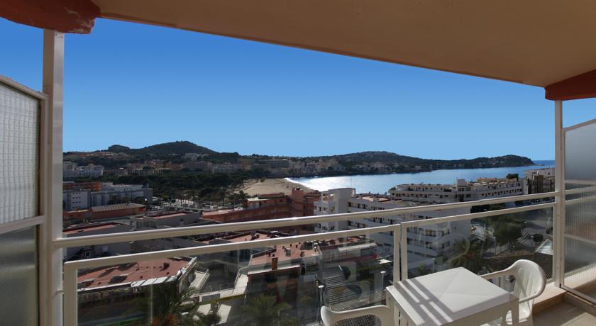 Apartamentos Deya