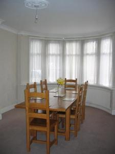 Мини-отель Hazel Wood Guesthouse