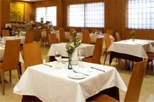 Отель Hotel Zenit De Los Reyes