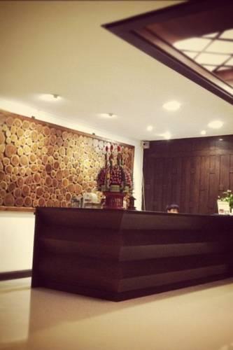Отель Phoom Thai Garden Hotel