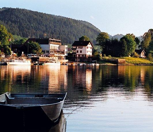 Отель Les Rives Du Doubs