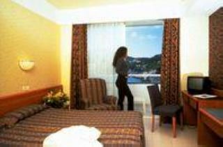Отель Gran Camp de Mar Hotel