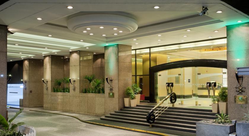 Отель Holiday Inn Manila Galleria