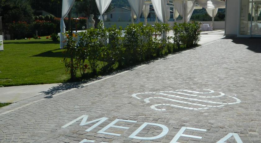 Отель Medea Resort