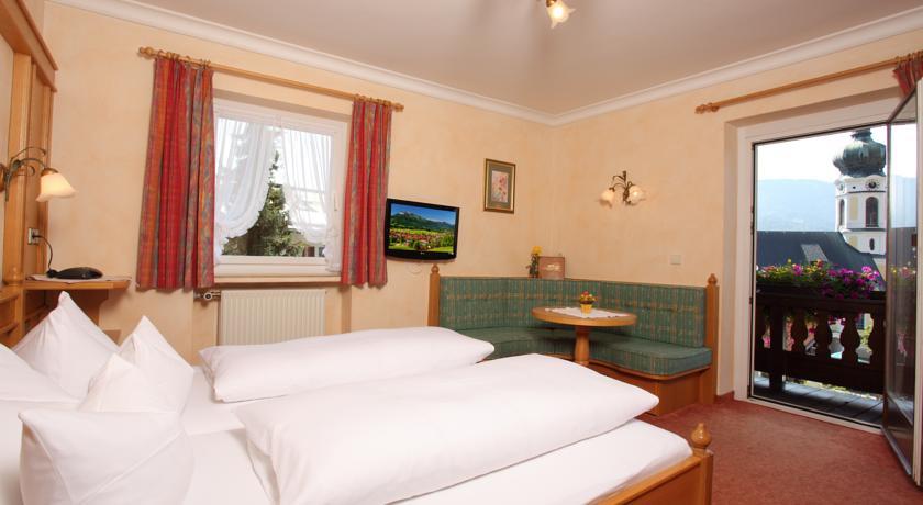 Отель Hotel Edelweiß