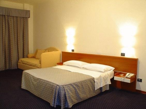 Отель Hotel Elefante Bianco
